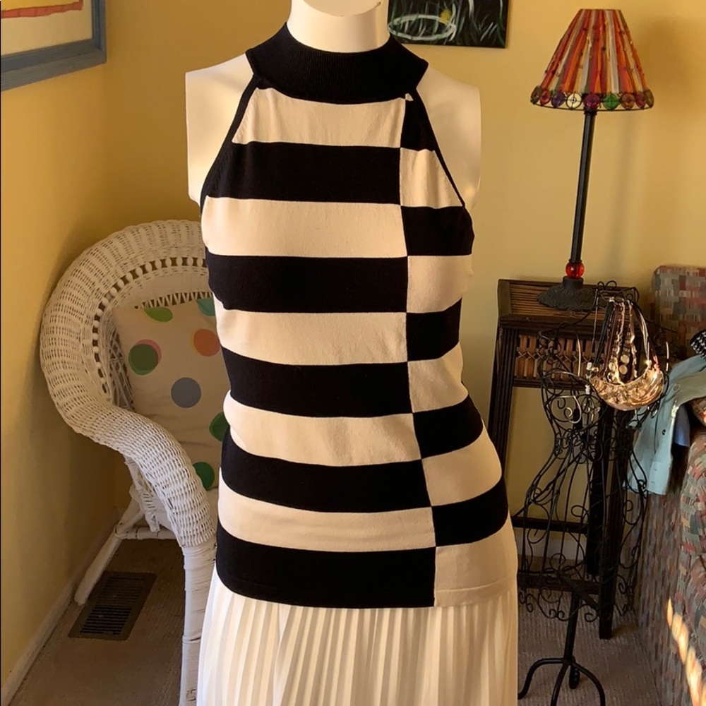 Donna Gray top!